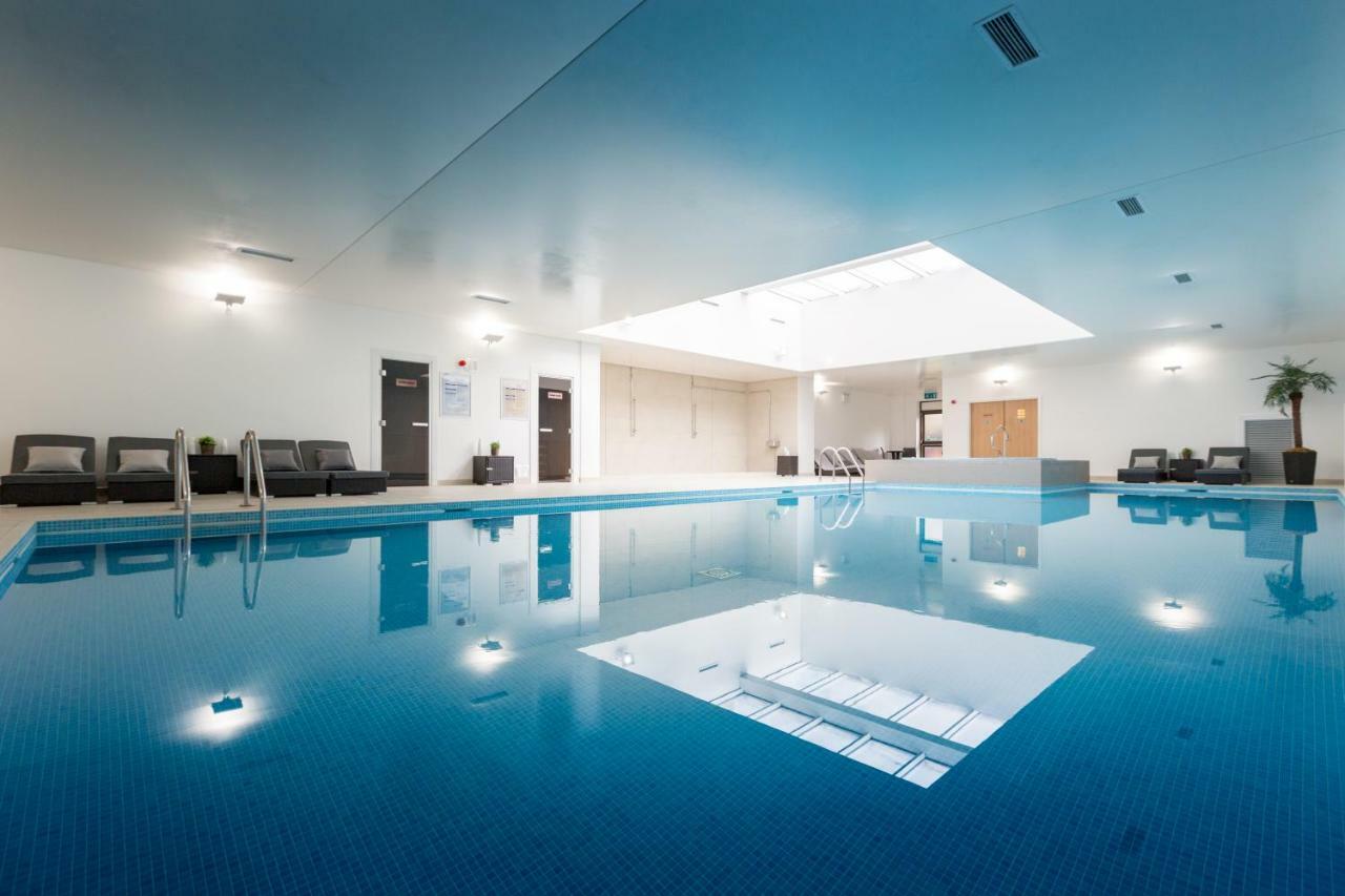 The Oxfordshire Golf & Spa Hotel Thame Exterior foto